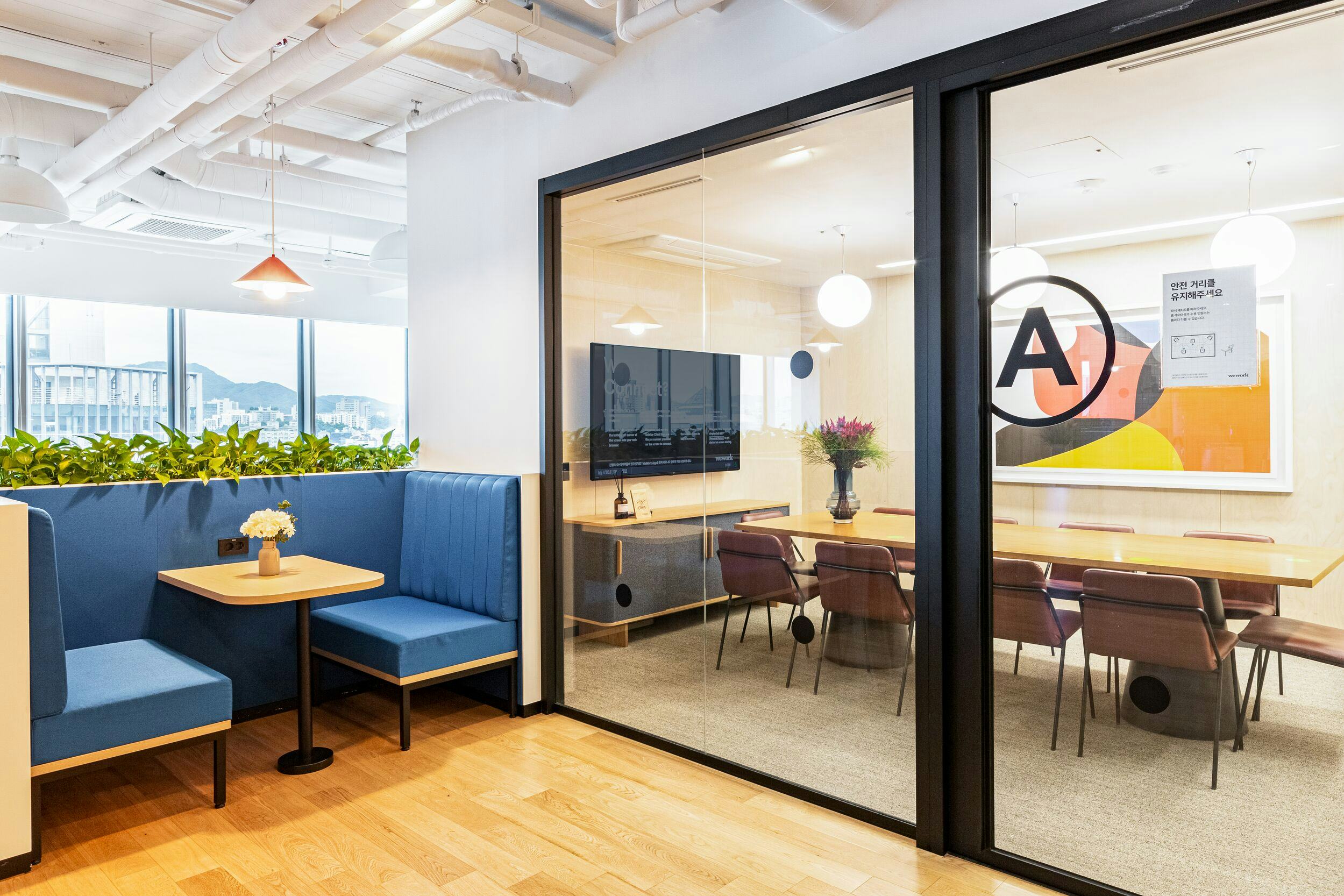 Web 150DPI-20210925 WeWork Sel08 14 Teheran-ro 26-Gil Yeoksam II - Seoul 012 (1)
